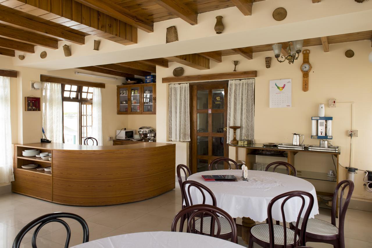 Oyo 2402 Hotel Highwinds Shillong Buitenkant foto
