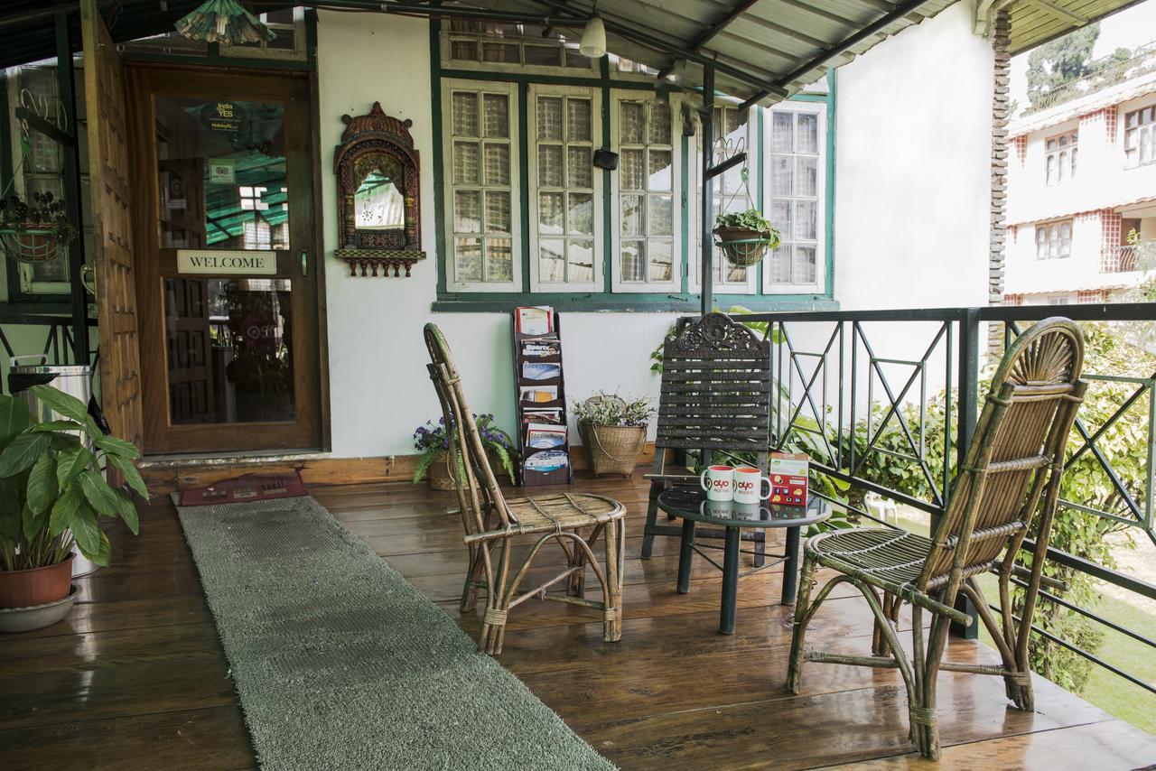 Oyo 2402 Hotel Highwinds Shillong Buitenkant foto