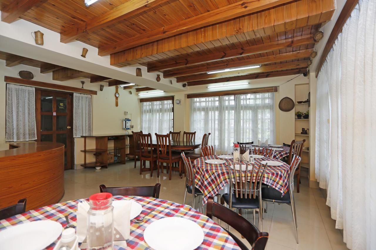 Oyo 2402 Hotel Highwinds Shillong Buitenkant foto