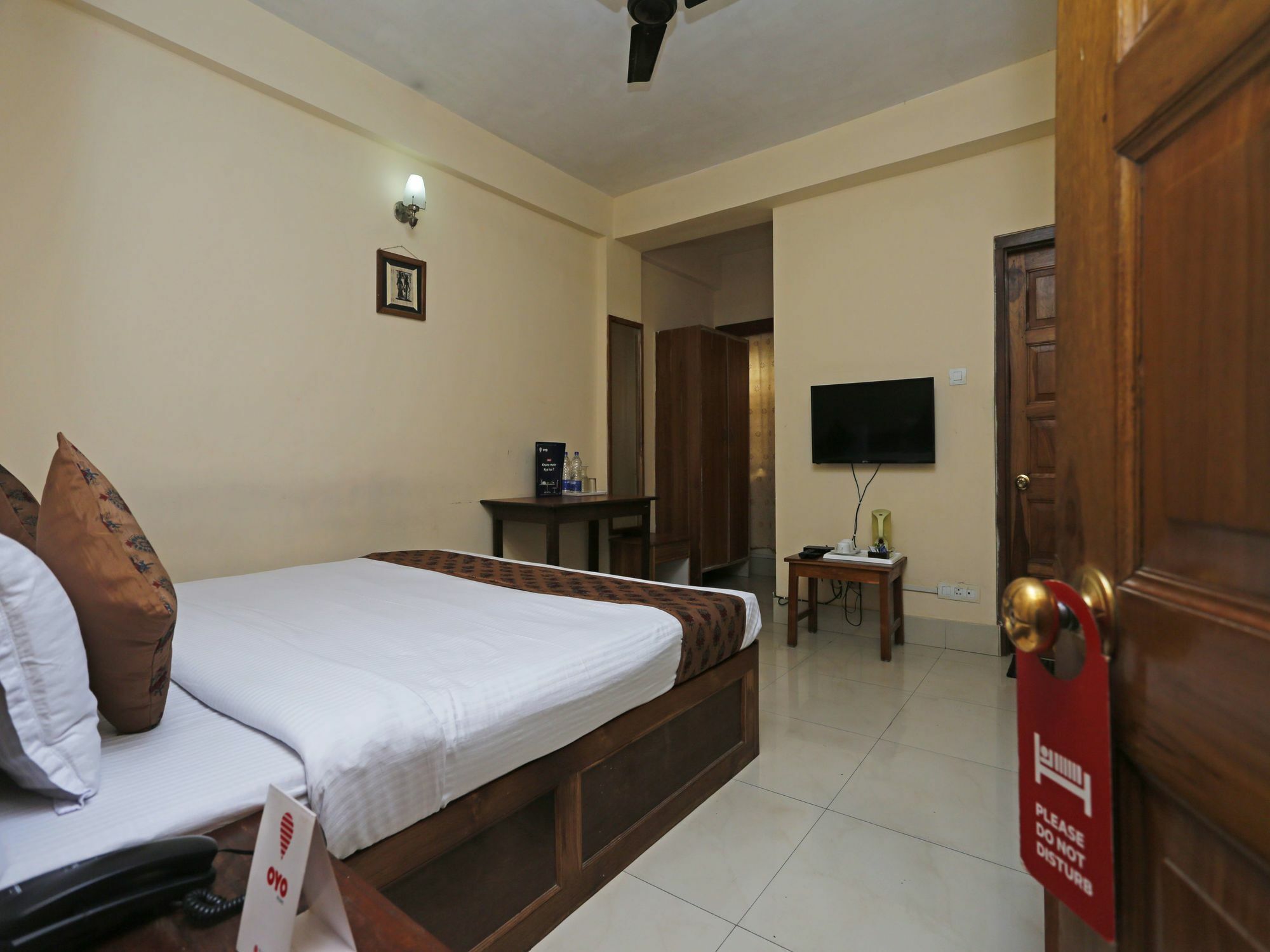 Oyo 2402 Hotel Highwinds Shillong Buitenkant foto